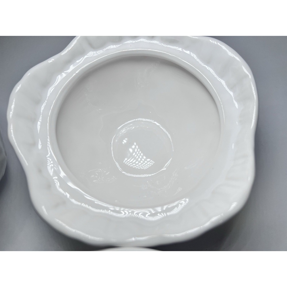 VTG OLFAIRE Portugal White Ceramic Shell Lidded Bowls Set Of 2- Coastal Cottage - Picture 8 of 15